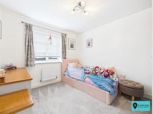 Bedroom- click for photo gallery